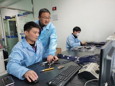 奮斗研發路 勇向高峰行 電子產品技術研發的挑戰與突破