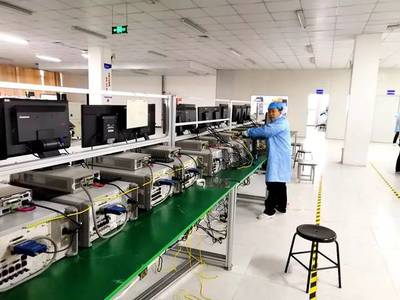 淮北新電子廠首張手機主板誕生，技術研發崗位報名者絡繹不絕